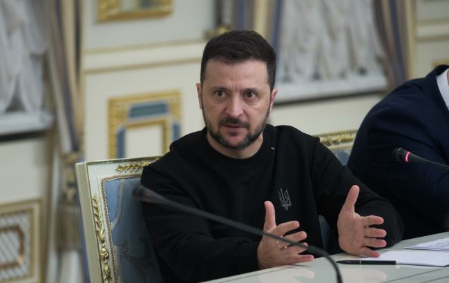 Zelenskyy invited to US, talks on visit underway