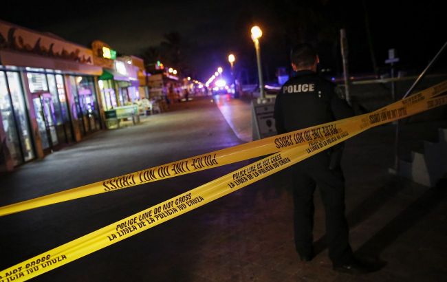 Shooting near New York nightclub: At least ten injured victims