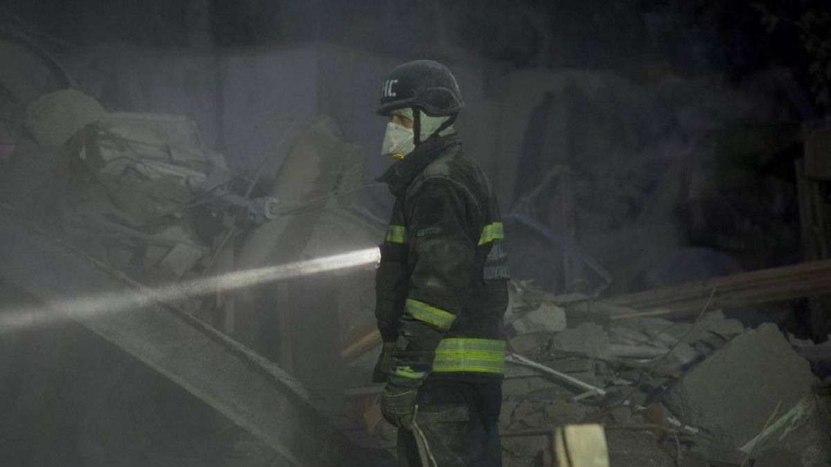 Dnipro's Mechnikov hospital damaged in attack, says Zelenskyy