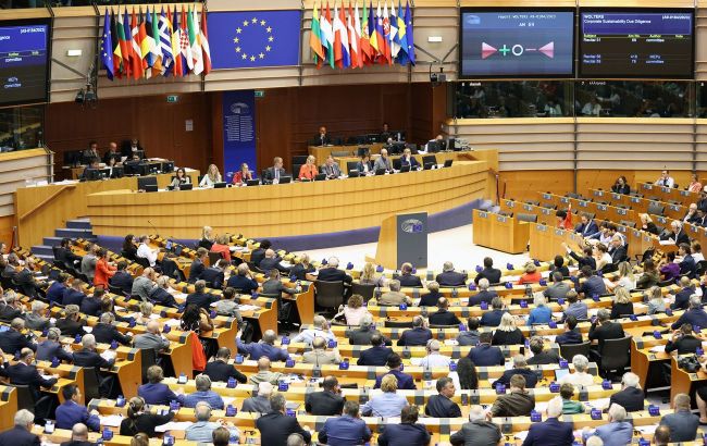 EU Parliament calls for more donations for stable supply of weapons to Ukraine