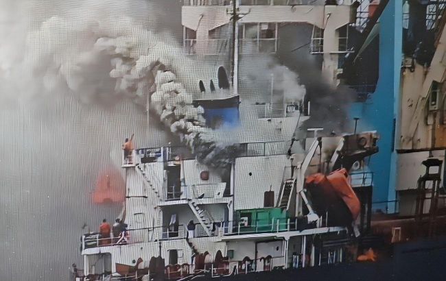 Russia strikes foreign ship in Ukrainian port, killing and injuring crew