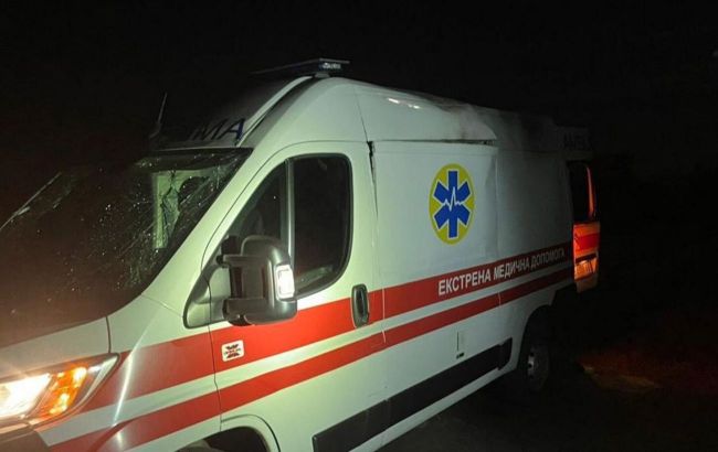 Russian forces hit ambulance in Ukrainian city of Nikopol, medics injured