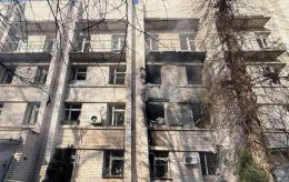 Russians strike maternity hospital in Zaporizhzhia