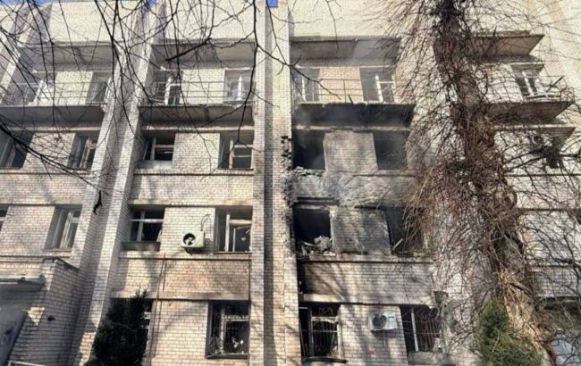 Russians strike maternity hospital in Zaporizhzhia
