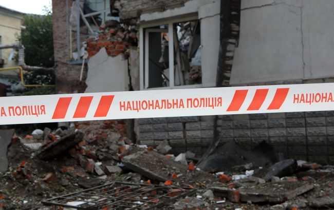 Russian forces strike cultural center in Chernihiv region