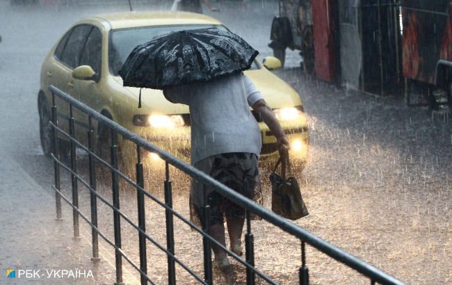 Severe weather in Ukraine: blackouts, damaged houses and cars