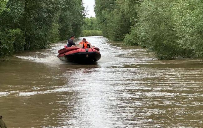 Dam burst in Russian Buryatia leads to train service suspension