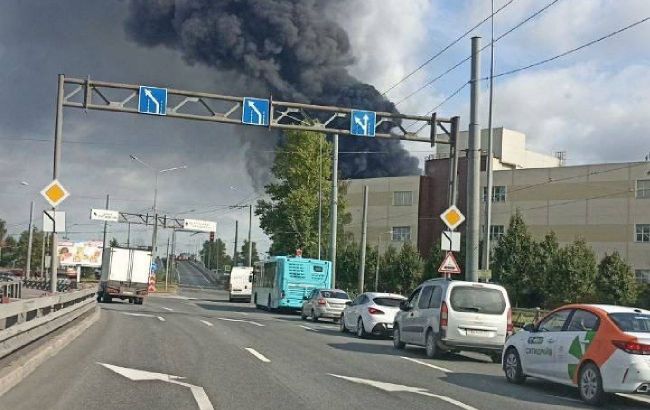 Massive fire and explosions rock oil depot in St. Petersburg