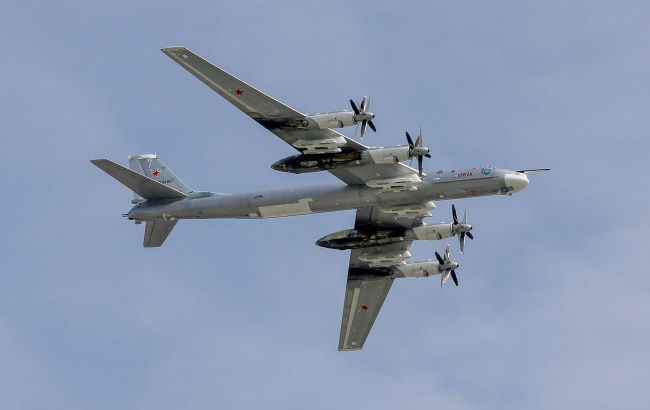 Russians employ unusual method to defend Tu-95 bomber from drones