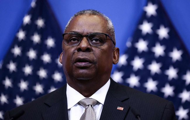 Pentagon chief Lloyd Austin arrives in Israel