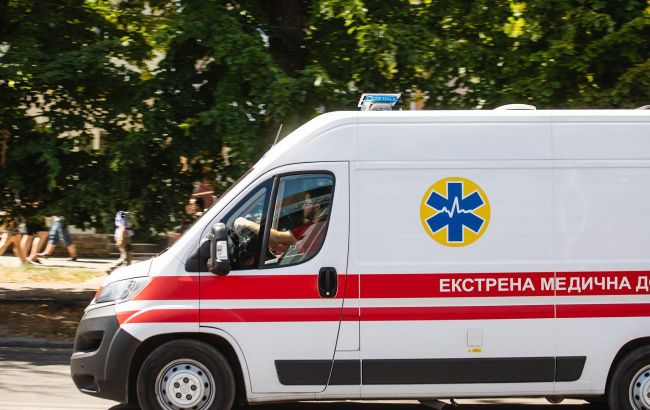 Russia attacks ambulance brigade in Kherson: Several injured