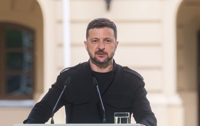 Zelenskyy arrives in Ankara to meet with Erdoğan