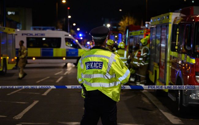 Car plows into crowd in London on New Year’s Eve