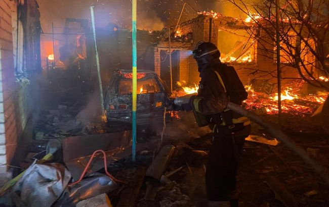 Missile strike in Zaporizhzhia destroys buildings, leaves casualties