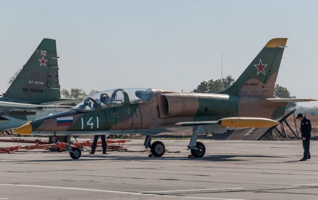 Satellite shows Russia shielding warplanes at 14 airfields