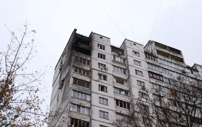 Drone debris strikes home in Kyiv, raising casualty count