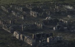 Ukrainian border guards unveil shocking images of destroyed Chasiv Yar