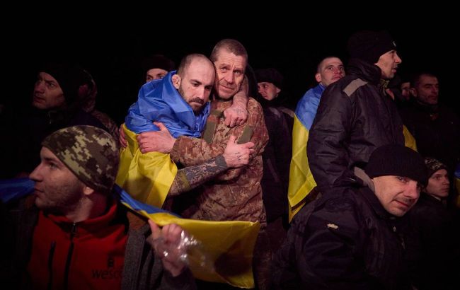 Mariupol and Azovstal defenders return home: Ukraine frees 230 soldiers held captive by Russia