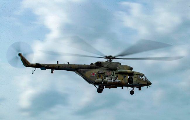 Mi-8 helicopter crashes in Russia's Oryol region, no survivors (video)