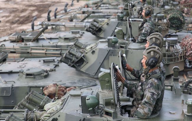 Generals without experience: Bloomberg names main problems of  Chinese army