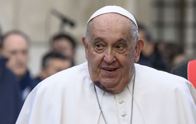 Pope Francis planned to visit besieged Ukrainian Mariupol in 2022, Vatican envoy says