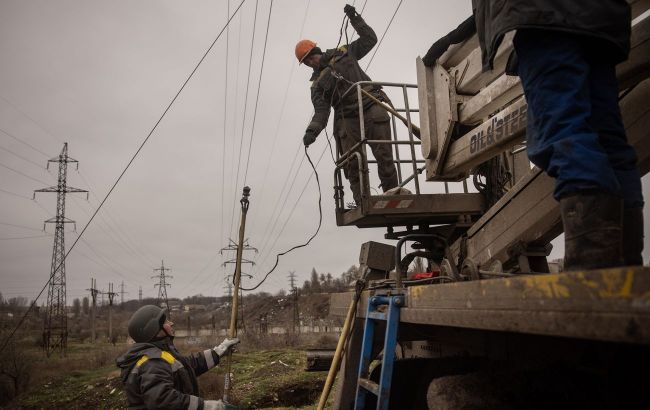 Power lines damaged near Kherson: Several villages left without electricity