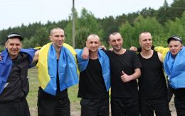 Ukraine frees 300+ more prisoners: Inside the 1,000-for-1,000 exchange (photos, video)