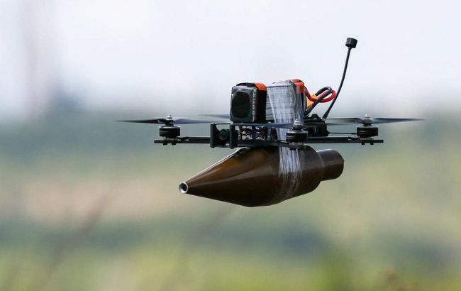 Russian drone hunts vendor in Ukraine's Kherson: Horrific footage revealed