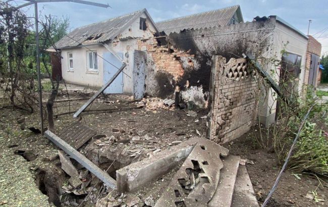 Russians shell Nikopol in Dnipropetrovsk region with artillery, injuring a civilian