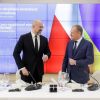 Ukraine and Poland hold talks over border blockade