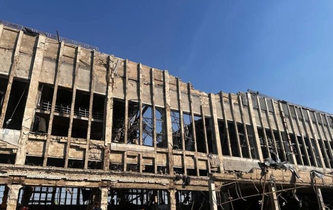 Six impacts within 300-meter radius: What is known about Russian strike on Sports Palace in Kharkiv