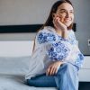 Opillia vyshyvanka and Zara jeans - How to wear embroidered shirts in everyday life