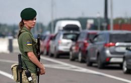 Ukraine allows travel abroad for men under 22: Resolution revealed