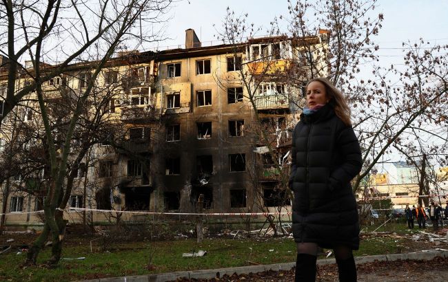 Kyiv casualties rise after massive Russian attack as rescuers find more bodies