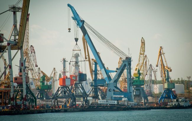 Russian strikes intensify on Odesa and Chornomorsk ports