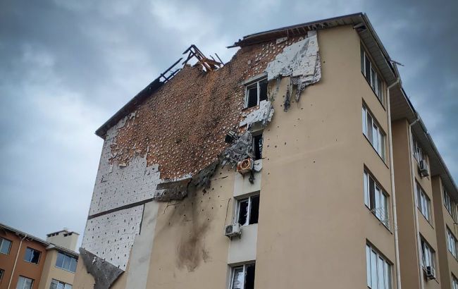 Russian drone hits residential building in Obukhiv near Kyiv