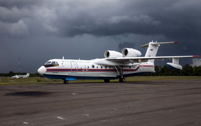 Ukrainian forces strike Russian Be-200 aircraft, Ka-27 helicopter and warship