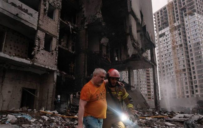 Russian attack on Kyiv kills more than 10, injures 46