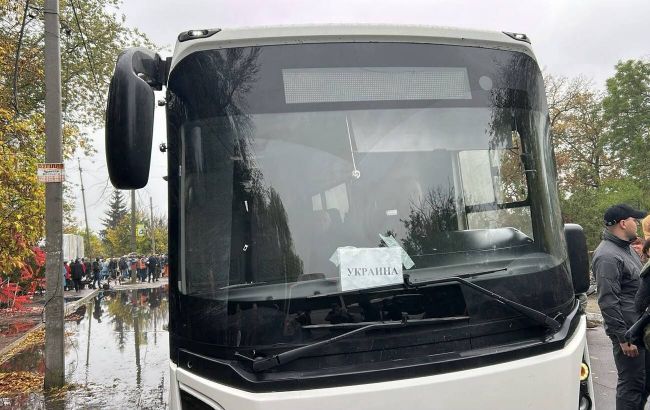 Residents of occupied Oleshky get ready to leave for Ukraine as humanitarian mission begins