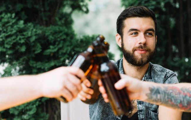 Worst time to drink alcohol - It could ruin your sleep