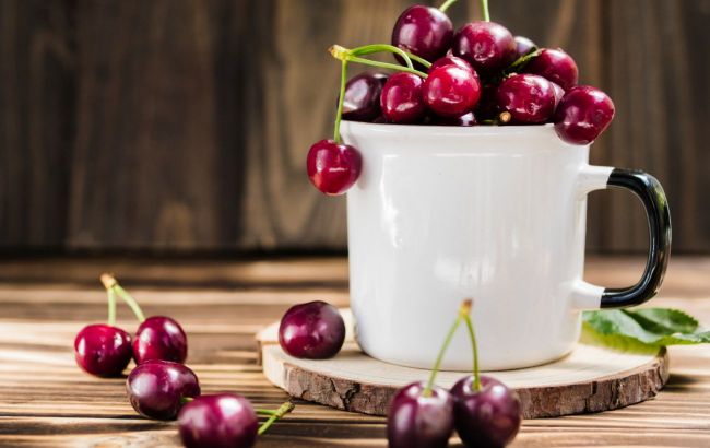 Cherries and chill: Make this traditional Ukrainian summer dish at home