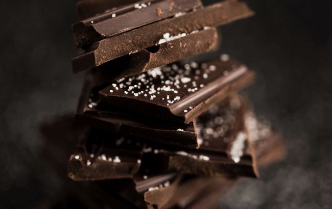Best time to enjoy dark chocolate for weight loss and heart health
