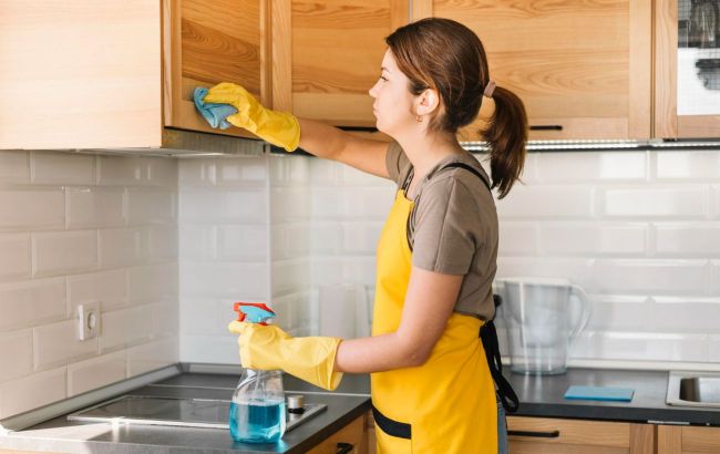 Five 5-minute cleaning tasks to do in kitchen every week