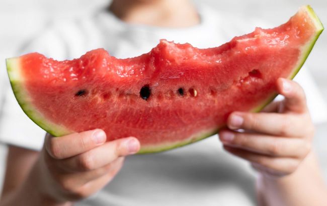 Watermelon diet: Nutritionist on risks and whether it works