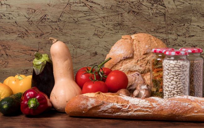 Six foods secretly carrying mold despite looking absolutely okay