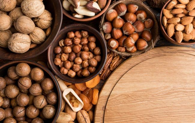 Nut that improves heart health: Nutritionist's advice