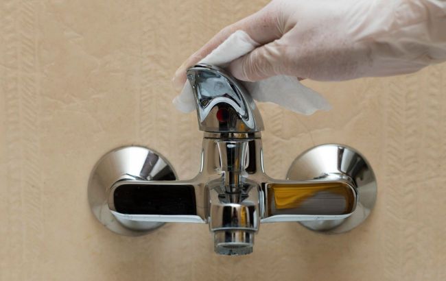 Stubborn faucet limescales gone in minutes: Simple cheap tricks revealed