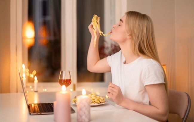 Carbs at night? Nutritionist shares underrated benefit