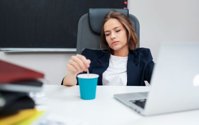 You&rsquo;re not just tired: 7 alarming signs your mental health is on the edge