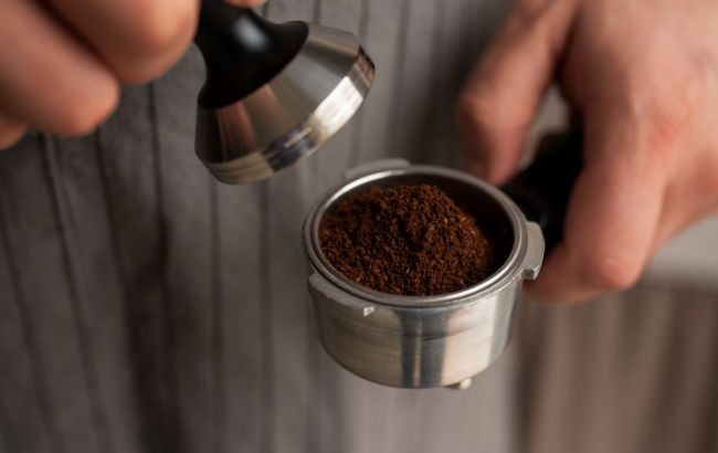 6 ways to use coffee grounds instead of tossing them